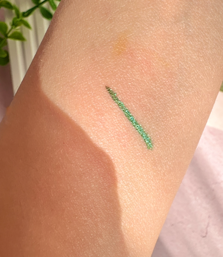 خط چشم شاین